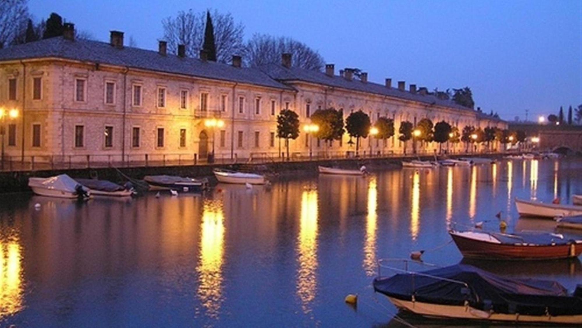 Cappuccini Appartments 佩斯基耶拉德加达 外观 照片